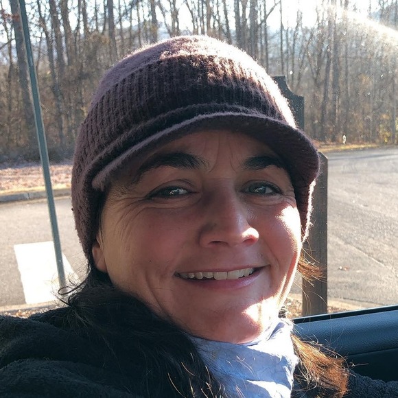 Meet your Posher, Sophia - Picture 1 of 1